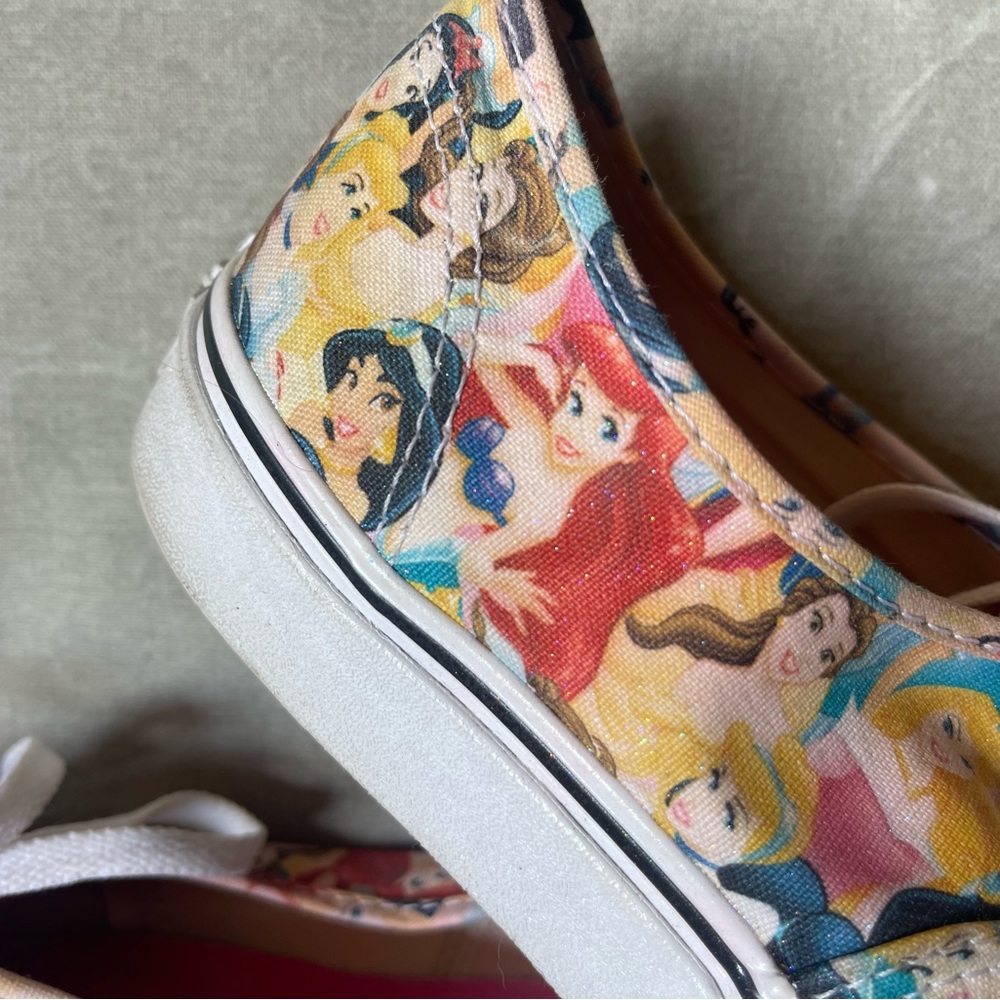 Vans x Disney Princess HTF Women’s Size 9.5 + Glitter Coated - Picture 4 of 12